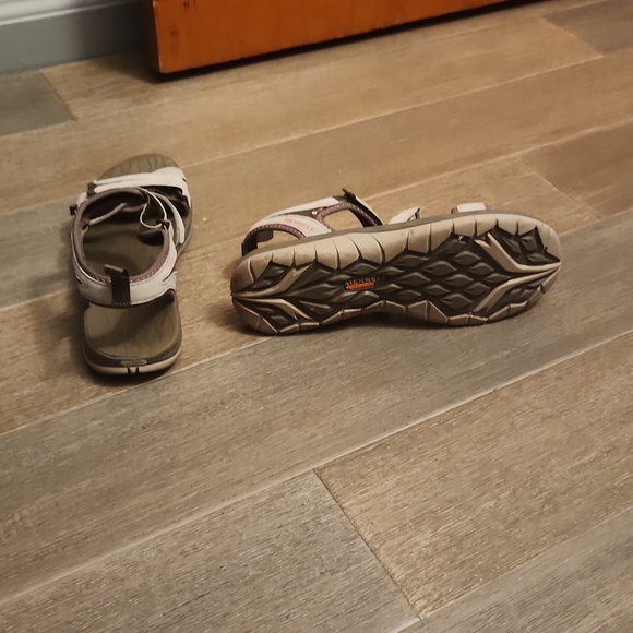 Merrell sandals - Picture 2 of 6